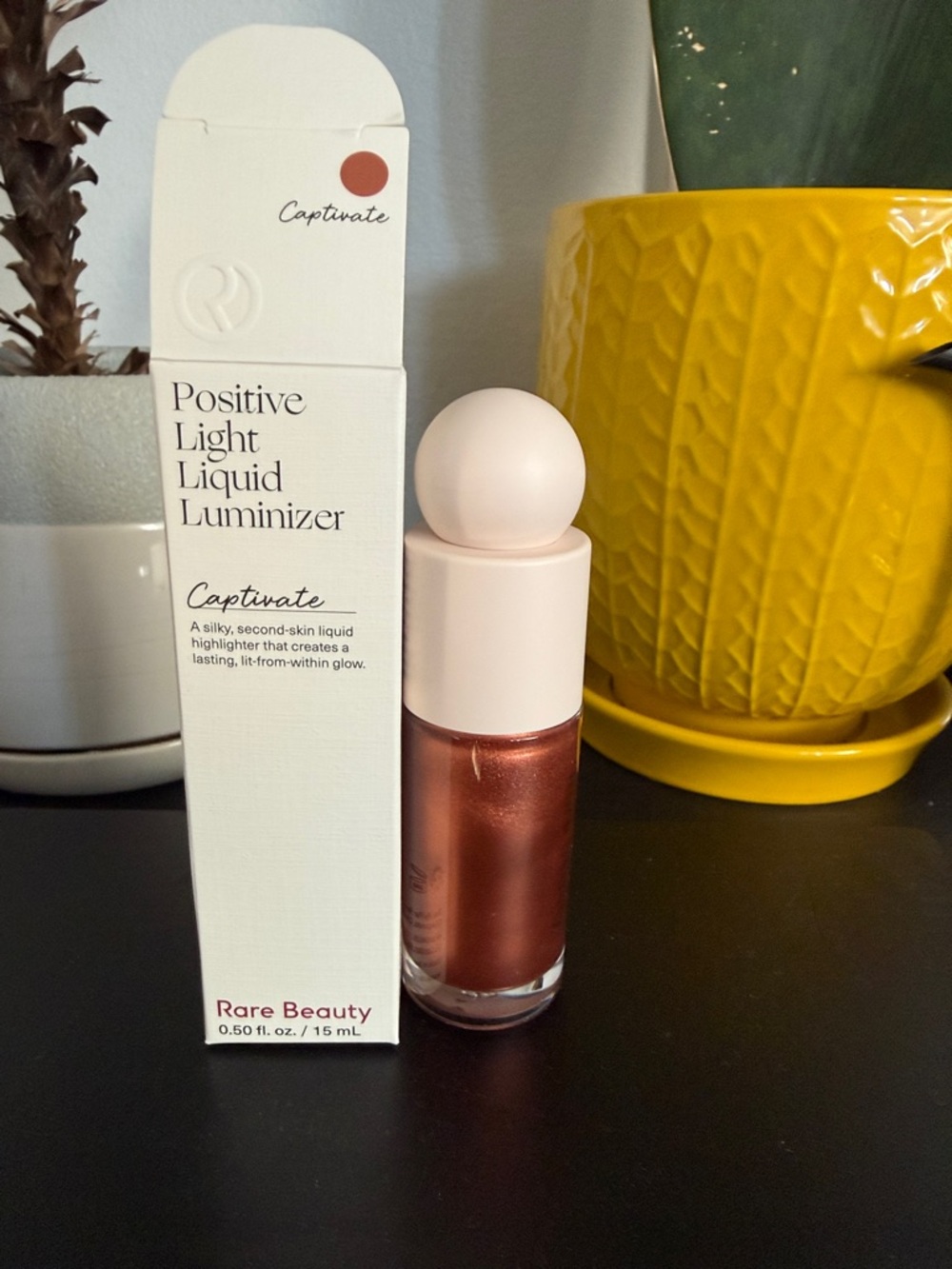 Rare Beauty Positive‎ Light Liquid Luminizer - Captivate